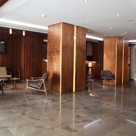 Hotel Victory &