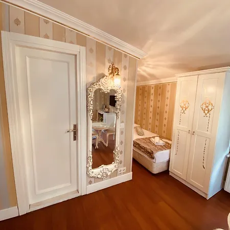 Alyon Taksim Отель 3*