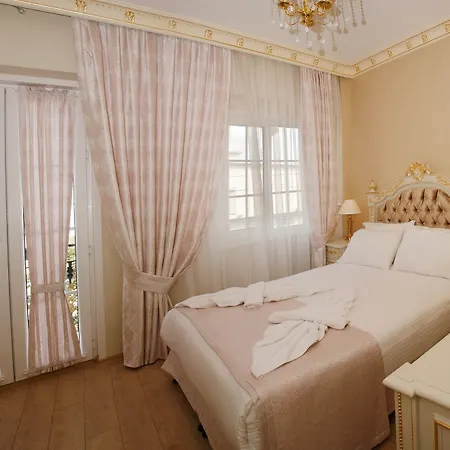 Karakoy Port 4*