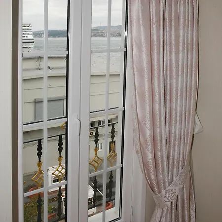 Отель Karakoy Port 4*