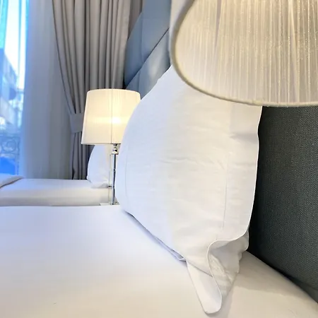 Hotel (adults Only)
