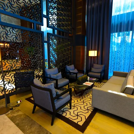 Golden Tulip Bayrampasa Hotel 5*