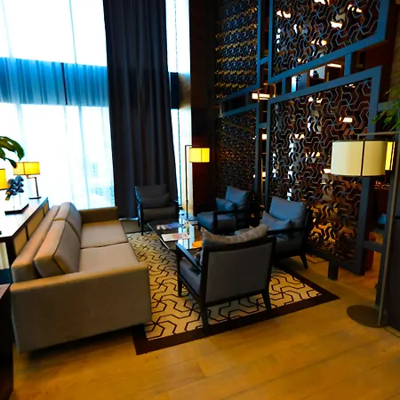 Golden Tulip Bayrampasa