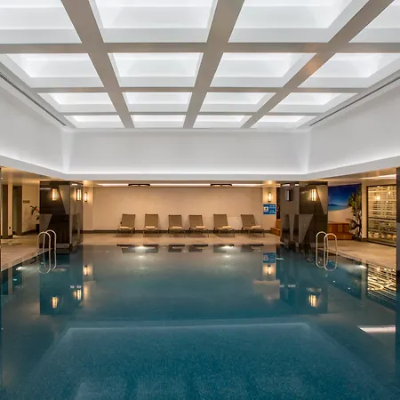 Golden Tulip Bayrampasa Hotel Istanbul