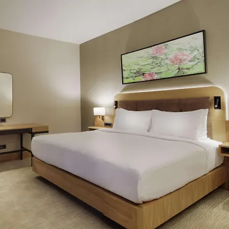 Hotel Doubletree By Hilton - Tuzla 4*