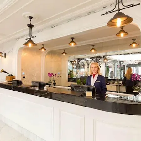 Hotel Metropolitan Taksim Istanboel