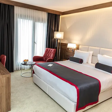 Ramada Beylikduzu 5*