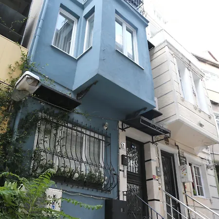 Apartment Ditto Flats *