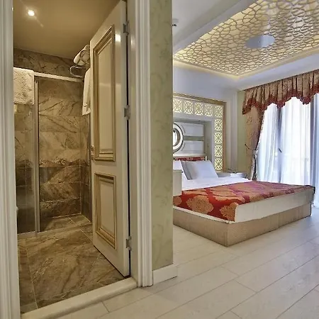 Queens Land Istanbul