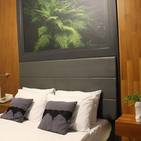Aparthotel Black