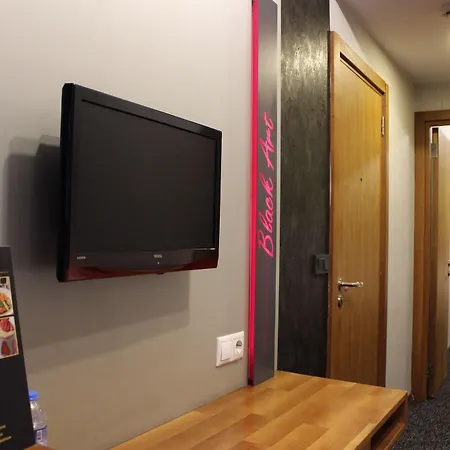 Aparthotel Black