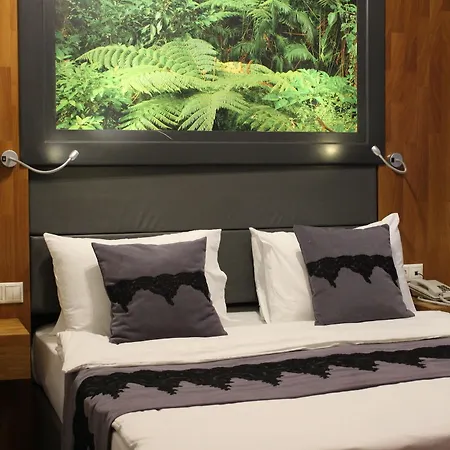 Aparthotel Black