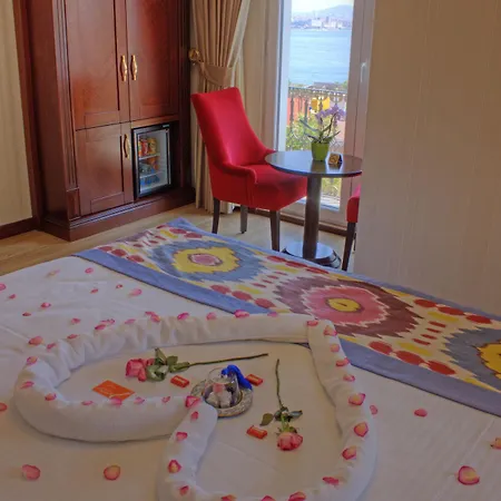 Hotel The Magnaura Palace 4*