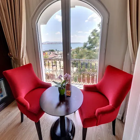 Hotel The Magnaura Palace 4*