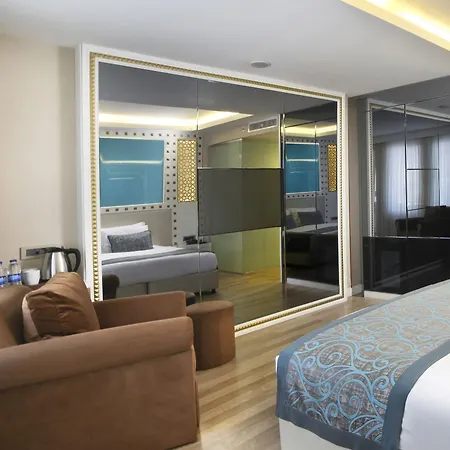 Hotel Great Fortune & 5*
