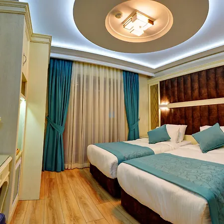 Novelty Hotel 5*