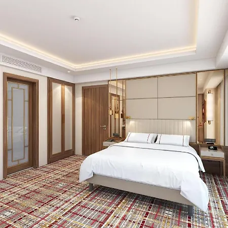 Moevenpick Airport 5*