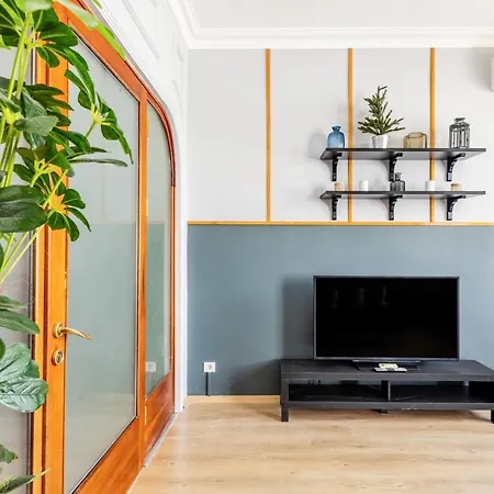 2br - 1 Min Taksim Sq Istiklal Avenue In Beyoglu Apartment Istanbul