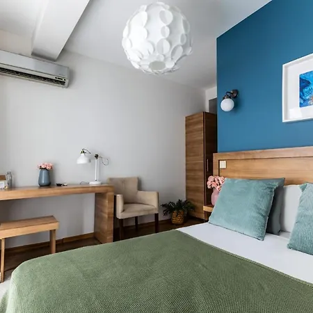 Flat W Backyard 10 Min To Taksim And Citys Mall * Istanbul
