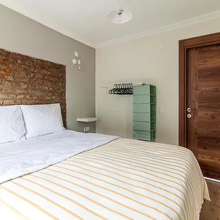 Chic In Balat, Fatih With Balcony Apartment Istanbul