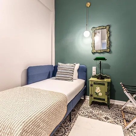 Apartment Peaceful Flat W Garden View Balcony In Kadikoy