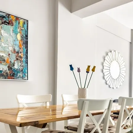 Peaceful Flat W Garden View Balcony In Kadikoy Apartment *