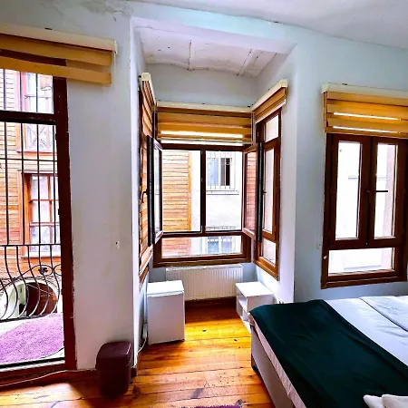 Hotel Cihangir *