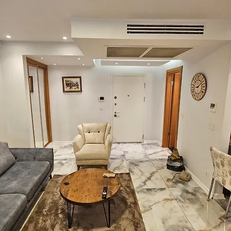 Perfect Taksim, 2 Bedroom, Pool, Gym, Sauna Istanbul