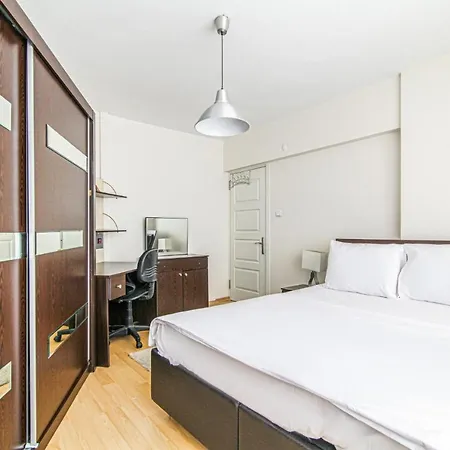 Apartment Centrally Located Chic Flat In Sisli