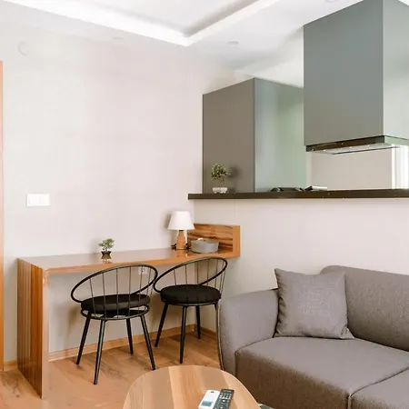 Chic Modern Flat Near Torium Mall In Beylikduzu *