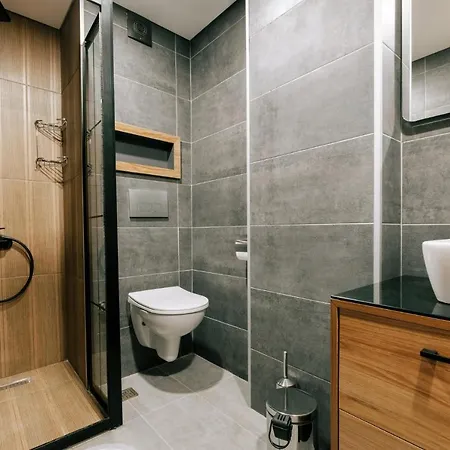 Chic Modern Flat Near Torium Mall In Beylikduzu Apartment