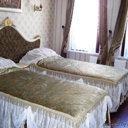 Romantic Hotel 3*