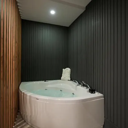 Hotel Kurucesme Business Istanboel
