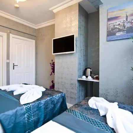 Roof Hotel