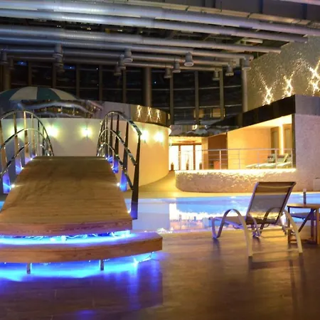 -comfortable Living Space- Fully Equipped -pullman Aparthotel *
