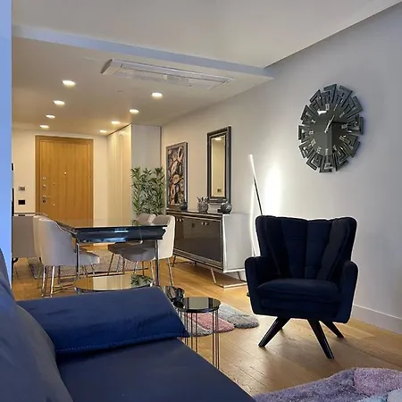 -comfortable Living Space- Fully Equipped -pullman Aparthotel