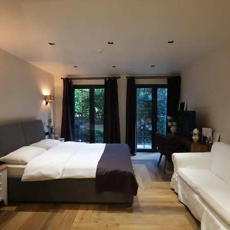 Polonez Hotel