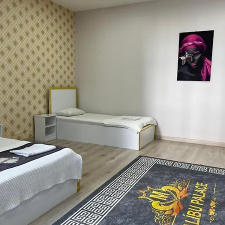Malibu Palaca Hotel *