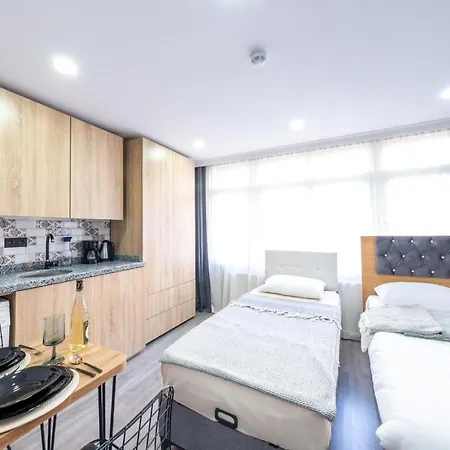 Hotel Kral Besiktas 3*