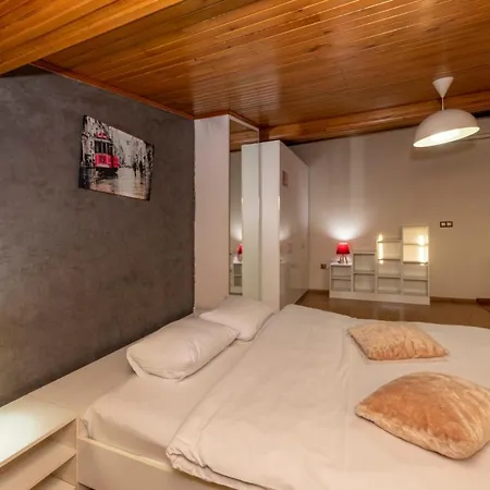 Aparthotel Taksim Full House *