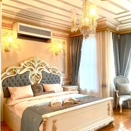 Castello Bella Balat Apart *