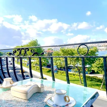 Castello Bella Balat Apart *