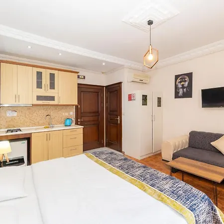 Taksim Full House Aparthotel