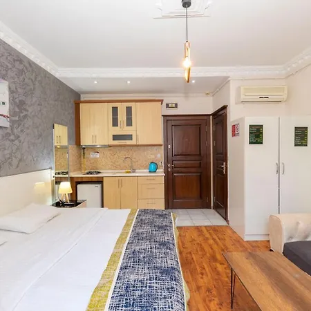 Aparthotel Taksim Full House *