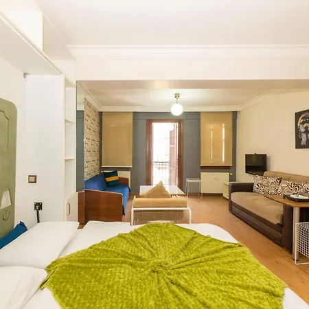Aparthotel Taksim Full House