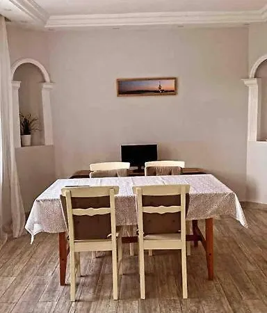 Bogaz Ve Kopru Manzarali, Bahceli Mustakil Ev Villa