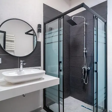 Urban Quarters - Bueklue Aparthotel