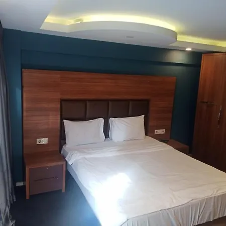 Elite Brand Hotel 3*