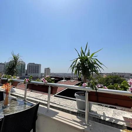 Elegance Aparthotel *