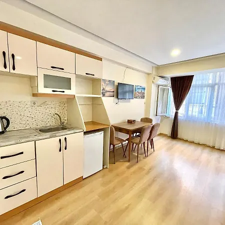 Newaz Aparthotel *